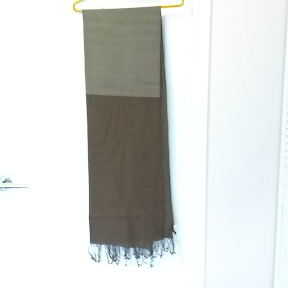 Scraf - Picture 5 of 5